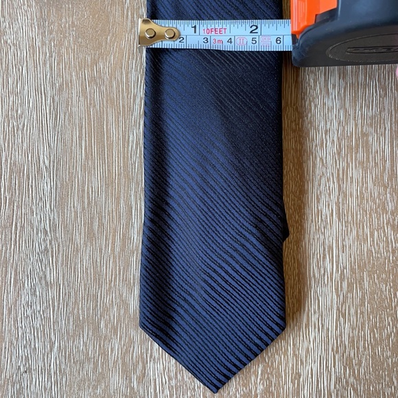 Boss Hugo Boss Black and Navy Silk Tie - Picture 7 of 7
